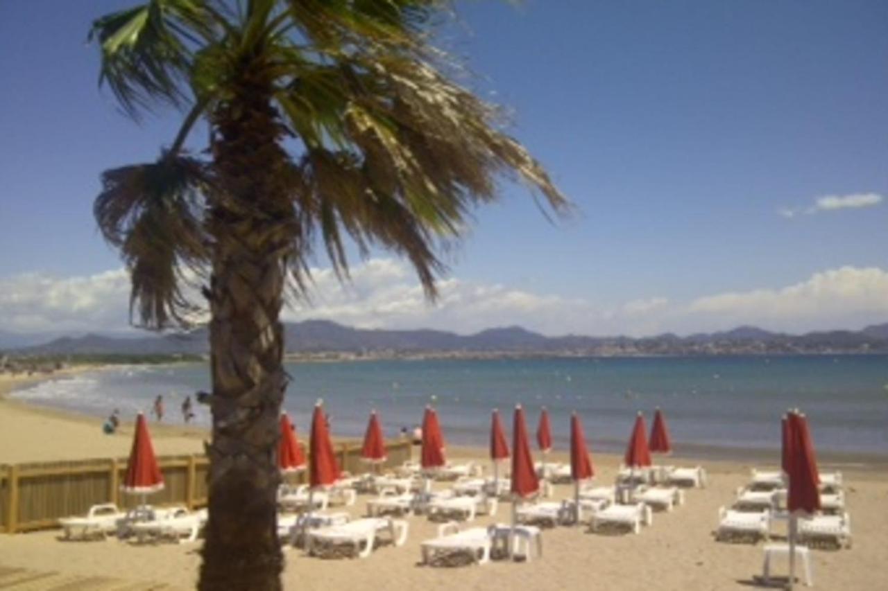 Superb With Balcony Near The Apartment Saint-Raphael (Var)