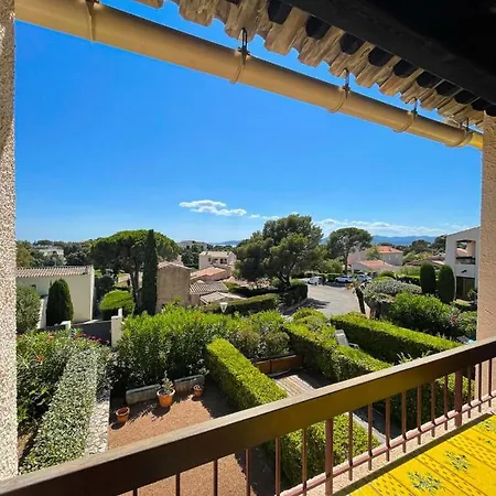 Superb Apartment With Balcony Near The Beach Saint-Raphaël Buitenkant foto